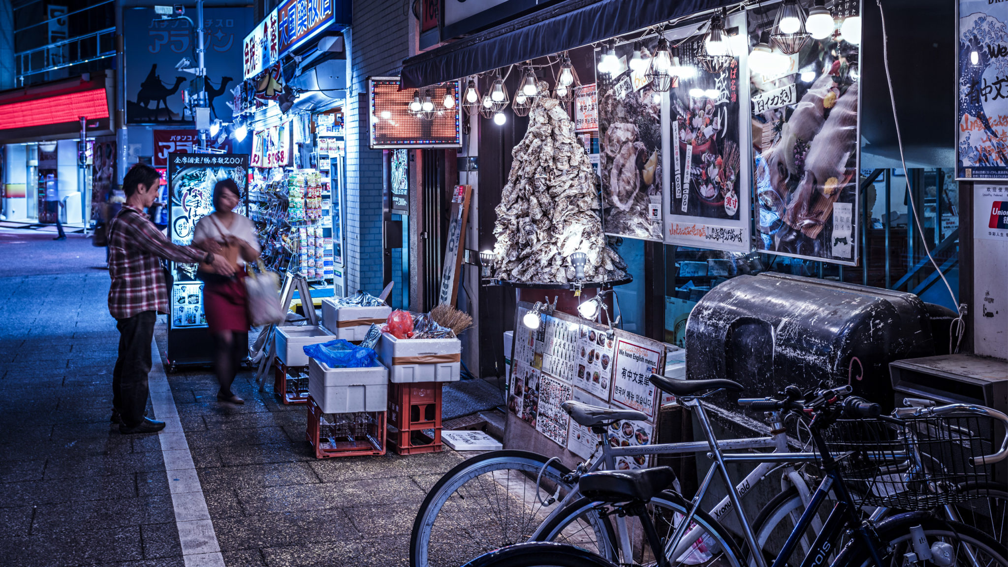 Shinjuku Night Photos Oysters