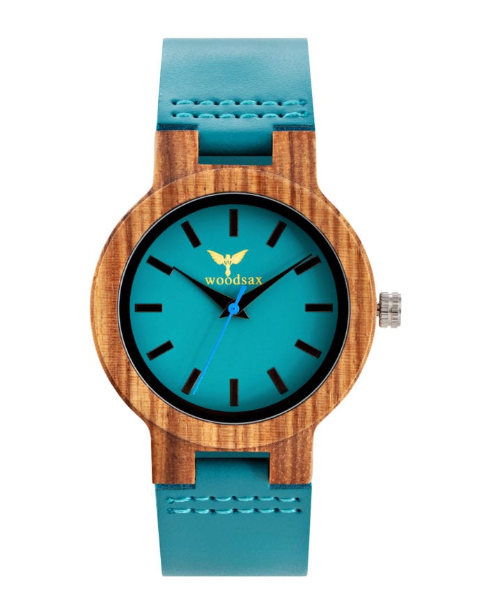 Catalogue photography of a mens wooden watch