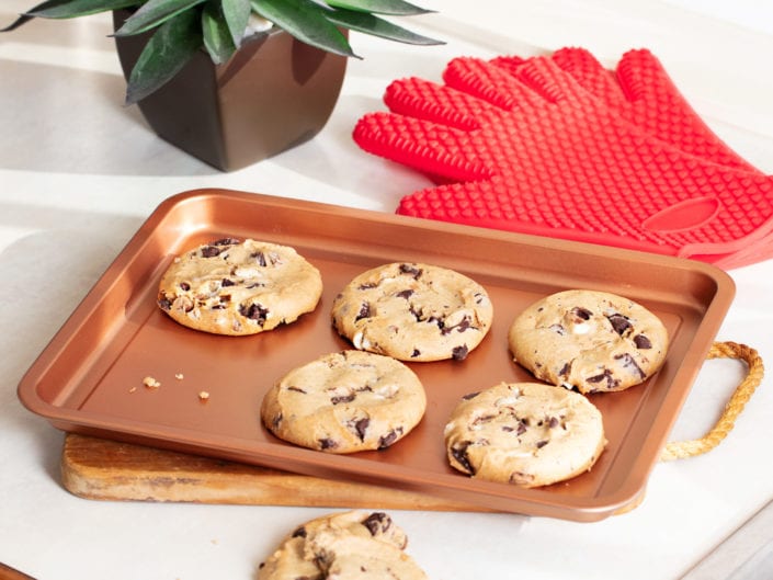 photo of freshly baked cookies